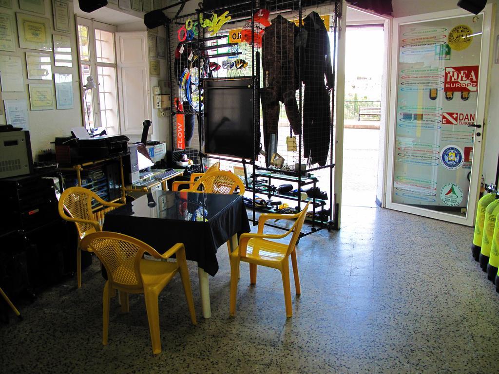 Diving Center Punta Stilo Apartment Екстериор снимка