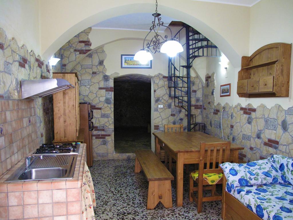 Diving Center Punta Stilo Apartment Стая снимка