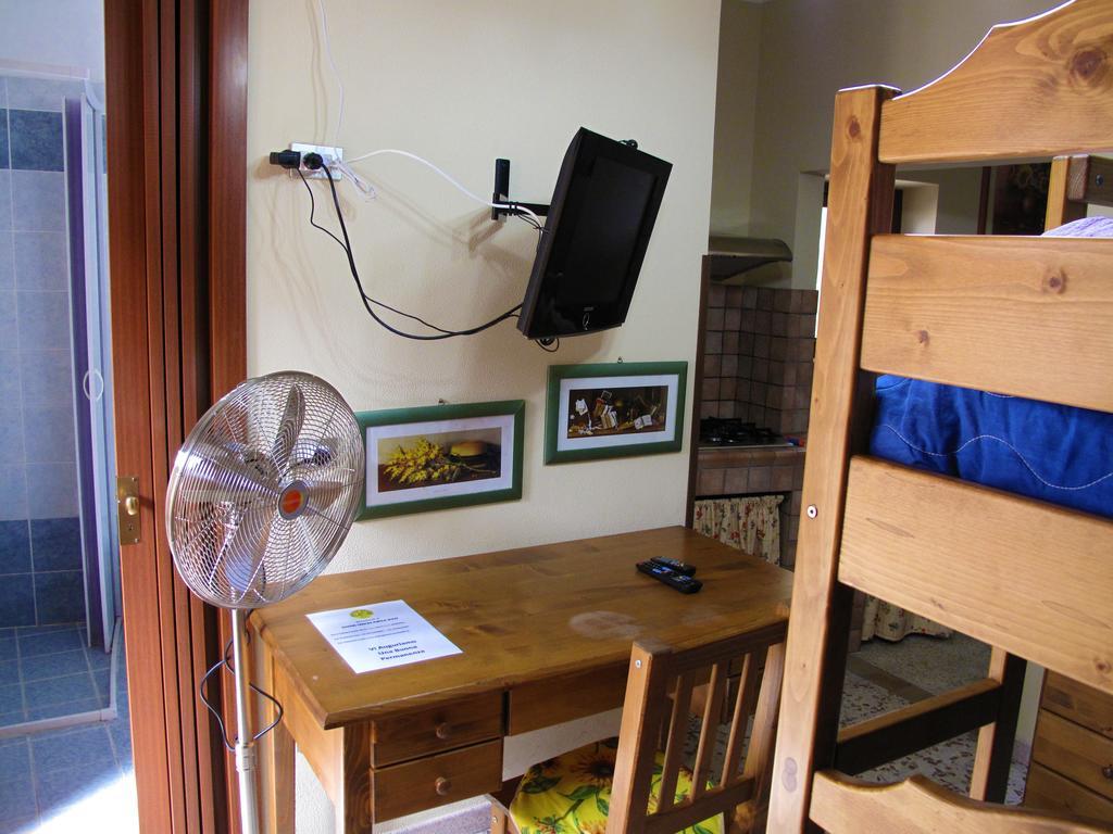 Diving Center Punta Stilo Apartment Стая снимка