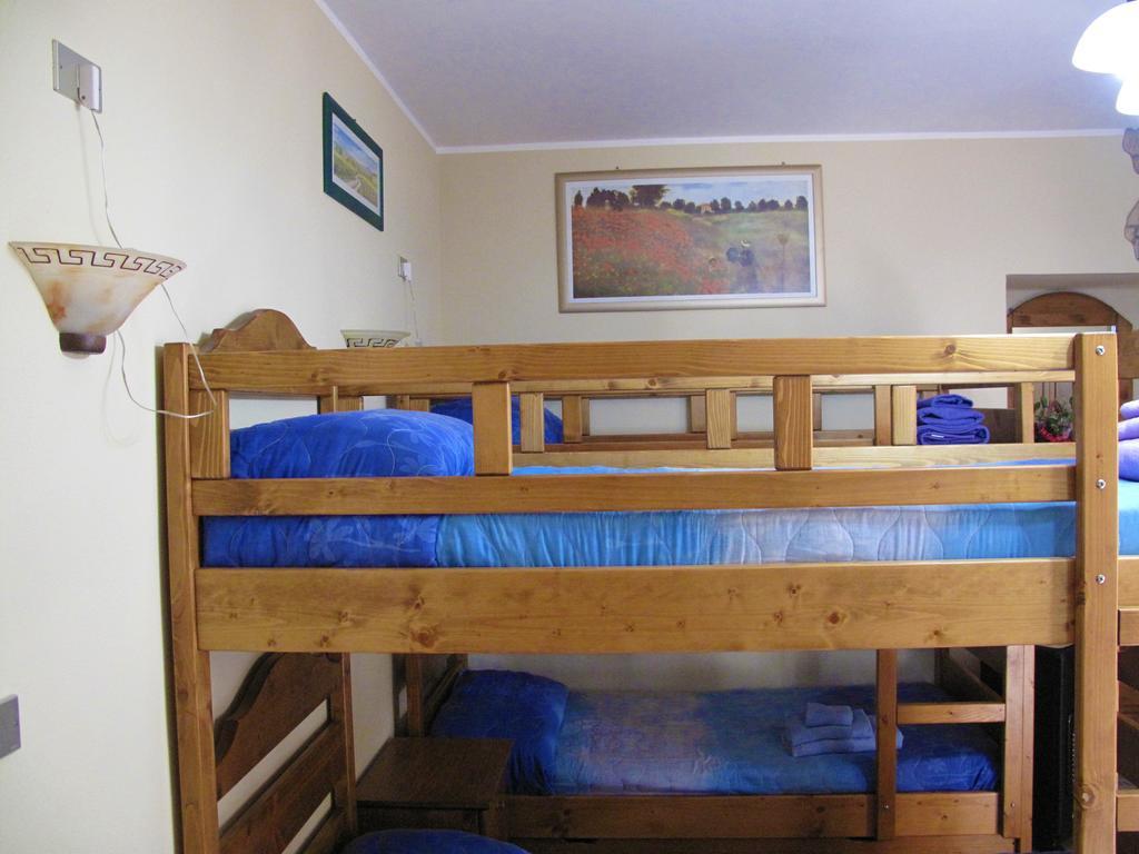 Diving Center Punta Stilo Apartment Стая снимка